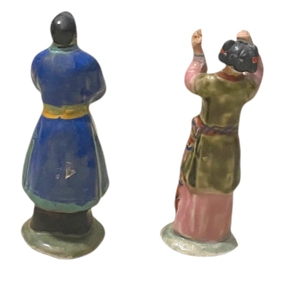 Pair Of Two Vintage Hand‎ Painted Oriental Pottery Figurines - Picture 2 of 9